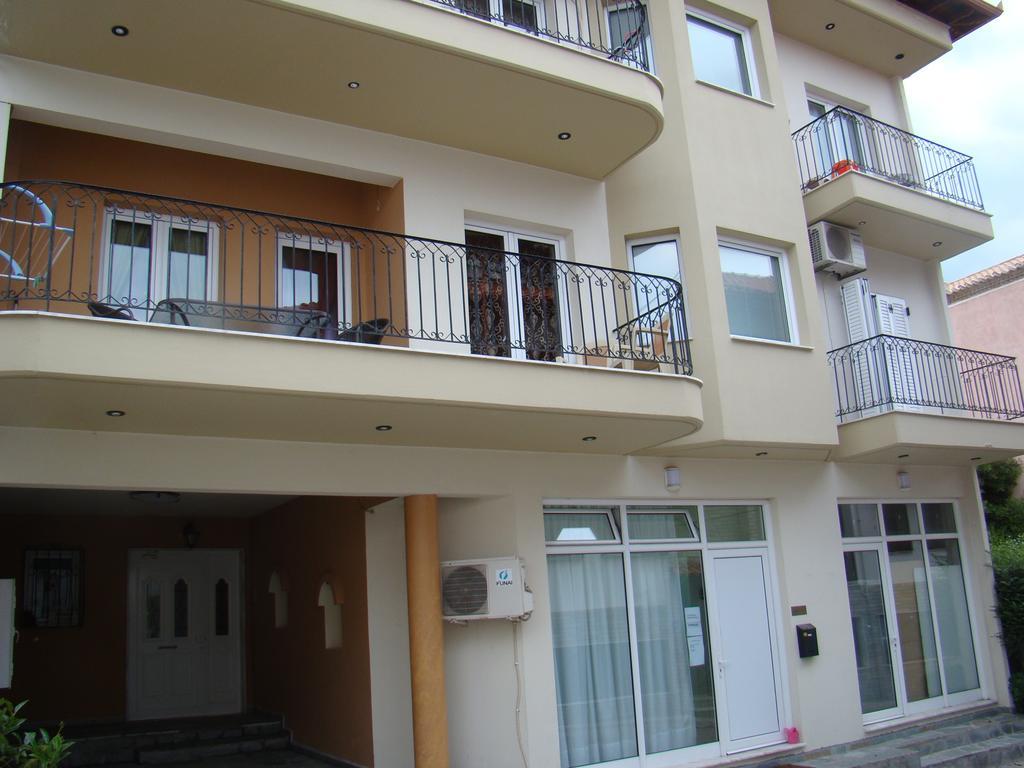 Guesthouse Nefeli 리토코론 외부 사진