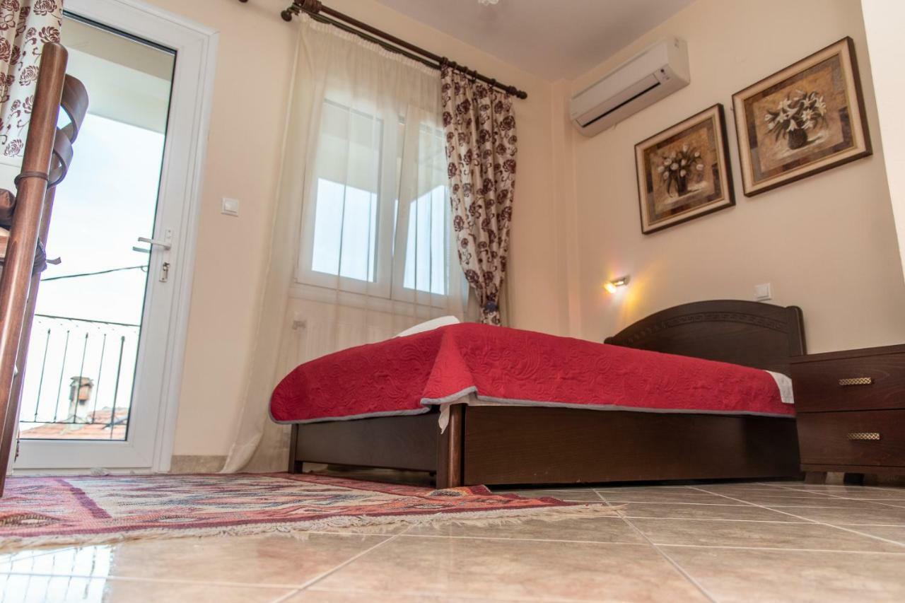 Guesthouse Nefeli 리토코론 외부 사진