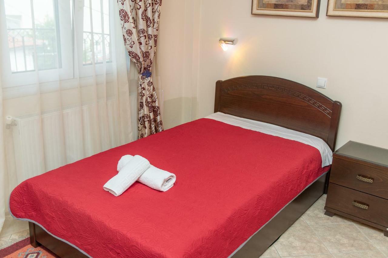Guesthouse Nefeli 리토코론 외부 사진