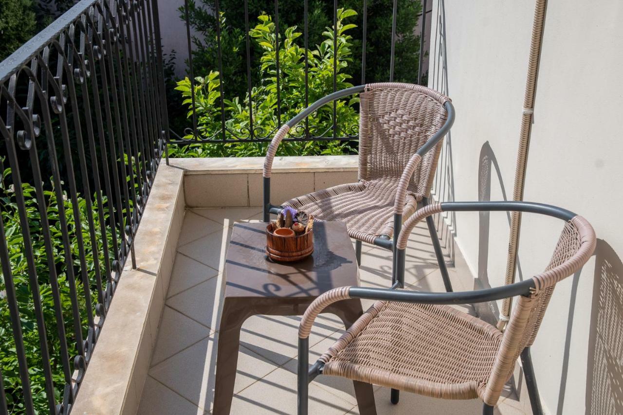 Guesthouse Nefeli 리토코론 외부 사진